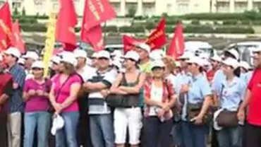 Protest al angajaţilor Poştei Române, în faţa Ministerului Comunicațiilor