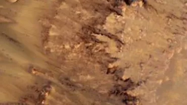Cercetătorii au descoperit apă curgătoare pe Marte: Vezi primele imagini! (VIDEO)