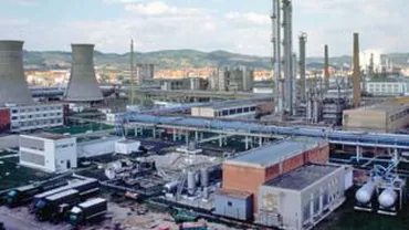 Combinatul Oltchim, la un pas de faliment: 800 de angajați, trimiși în somaj tehnic