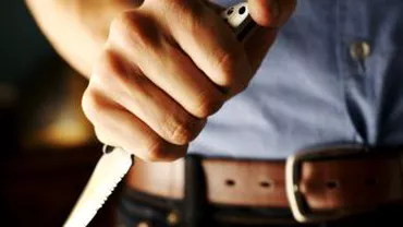 Brașov: Bărbat, înjunghiat mortal de unchiul său, cu care se întorcea cu un autocar din Franța
