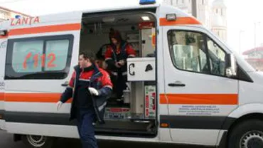 Botoșani: 8 răniți, între care 3 copii, într-un accident pe E85