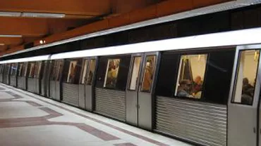 Tentativă de suicid la metrou: O femeie s-a aruncat în fața trenului la Piața Victoriei