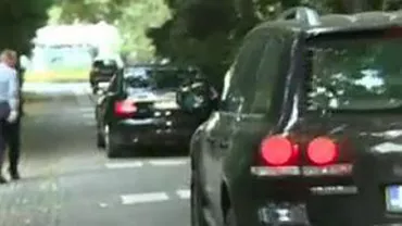 Deputatul PDL Vasile Gherasim și-a lovit mașina la poarta Vilei Lac 1