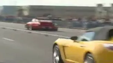 Primul concurs de dragster din România: King of Europe a adunat regii șoselelor la Brașov