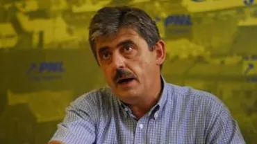 Horea Uioreanu (PNL): Îl rog pe premierul Emil Boc să prezinte situația reală a economiei românești