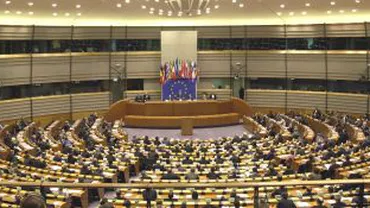 Parlamentul European cere liberalizarea accesului pe piața muncii pentru români și bulgari până la sfârșitul anului 2011