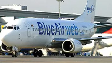 Un avion al Blue Air a aterizat pe Aeroportul Băneasa din a doua încercare