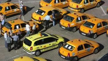 Taximetriștii din București organizează un miting de protest: Cer mărirea tarifului la 1,95 lei/km