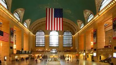 Compania americană Apple deschide cel mai mare magazin din lume (VIDEO)