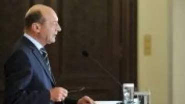 Curtea Constituțională, sesizată de președintele Băsescu cu privire la legea învățământului