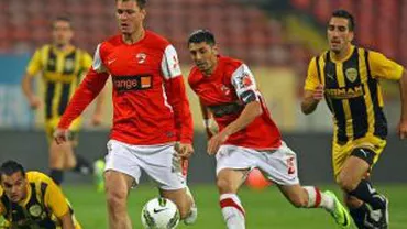 Cupa României: Dinamo - Petrolul Ploiești, 2-1. Bucureștenii s-au calificat în semifinale