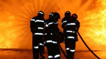 Neamț: O vilă din Tarcău în valoare de jumătate de milion de euro a ars din din temelii