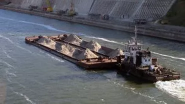 Două nave s-au ciocnit pe canalul Dunăre-Marea Neagră