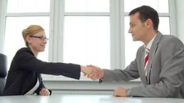 Românii mai scumpi pentru angajatori decât polonezii și bulgarii. VEZI cât plătește compania ta