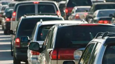 Cât va trebui să înapoieze Ministerul Mediului celor care au plătit taxa de poluare pentru maşinile înmatriculate după 1 iulie 2008