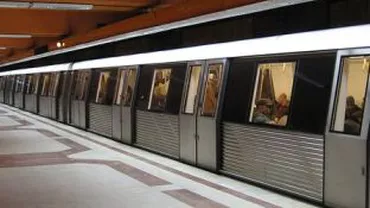 VEZI cum vor circula metrourile de Crăciun și de Revelion