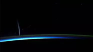 NASA a publicat imagini în premieră cu cometa Lovejoy, deasupra Pământului (VIDEO)