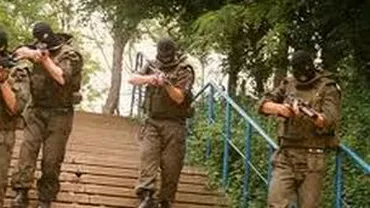 SRI-ul anihilează explozivii din coletele teroriste cu... prezervative