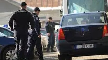 Percheziții în Ploiești: Sunt vizate 10 persoane suspectate de furt din locuințe