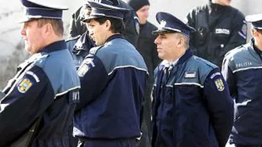 Percheziții în București: 28 de polițiști suspectați de infracțiuni de corupție, ridicați de procurorii DNA