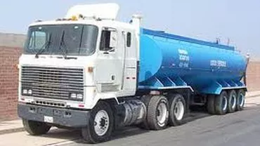 DN1 a fost blocat după ce o cisternă care transporta GPL s-a răsturnat pe carosabil