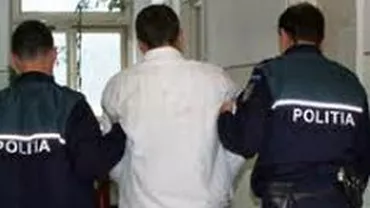 Poliţistul din Mogoşoaia prins în flagrant luând mită 300 de lei de la un şofer a fost arestat preventiv