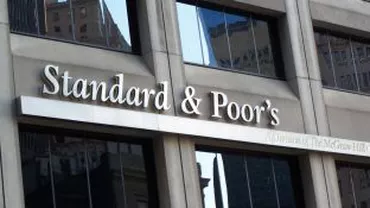 Standard &Poor's a retrogradat Fondul European de Stabilitate Financiară cu o treaptă, de la "AAA" la "AA+"