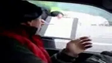Un agent rutier, umilit de șoferul pe care l-a amendat: „Bag p... în tine pe 6 puncte, de prost ce ești!” (VEZI VIDEO)