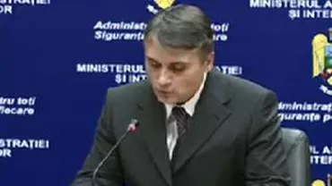 A1 și A2, blocate în continuare: Peste 2.000 de persoane au fost evacuate. "Prioritatea noastră e salvarea de vieți"