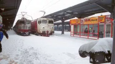 Covasna: Circulație feroviară blocată după ce un tren a lovit un TIR