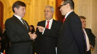 Crin Antonescu, înainte și după condamnarea lui Adrian Năstase: De la un pas mare înapoi din politică, la îndemnuri pentru solidaritate (VIDEO)