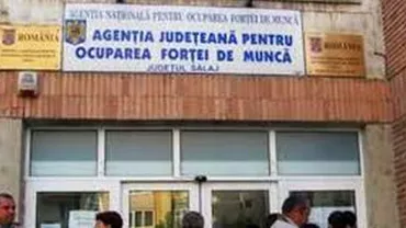 Instituţiile care derulează programe finanţate din fonduri UE ar putea face angajări începând cu această vară