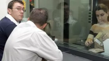 Cum poți să scapi de plata creditului fără să fii executat silit: Vezi profilul românilor care au datorii la bănci și scapă de ele