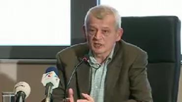 Sorin Oprescu: Ne așteaptă o perioadă dificilă. Continuăm să împrăștiem material antiderapant