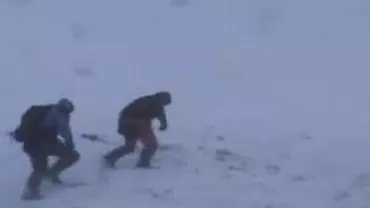 Risc mare de avalanșă la Bâlea Lac: 12 turiști au rămas blocați după ce telecabina a fost oprită din cauza viscolului