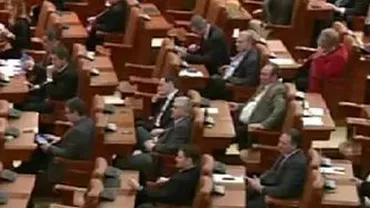 Vremea nefavorabilă suspendă Plenul Camerei Deputaților