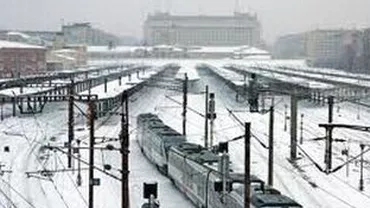 Trenul blocat în zăpadă în gara Făurei a ajuns la Galaţi: Starea celor 750 de pasageri este stabilă (IMAGINI EXCLUSIVE)