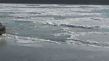 Navigația cu bacul între România și Bulgaria, blocată din cauza blocurilor de gheață de pe Dunăre