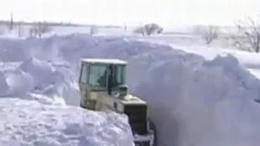 Prefectul Sorin Hornea: Nu este apocalipsa în Vrancea, însă situația se poate înrăutăți dacă viscolul blochează drumurile de acces