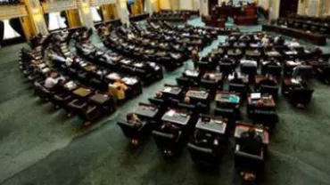 Plenul Senatului nu se reunește: Ședința a fost anulată din cauza ninsorilor