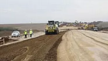 Ministerul Transporturilor a cerut verificarea contractelor de întreţinere a drumurilor şi autostrăzilor încheiate de CNADNR