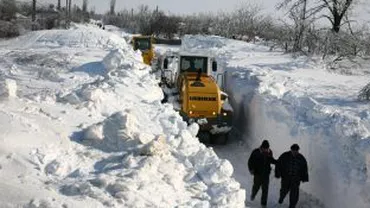 Peste 150 de sate din județele Buzău și Vrancea sunt în continuare izolate: 11 localități nu au energie electrică