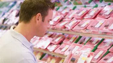OPC, în control la produsele de carne: Mezeluri contrafăcute și alterate, pe rafturile supermarketurilor