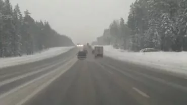 Accident terifiant în Rusia: Momentul în care un șofer a fost spulberat de un tir (IMAGINI ȘOCANTE)
