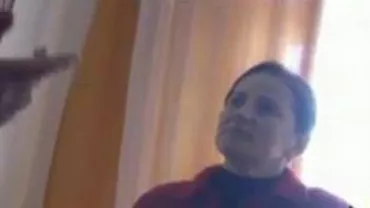 O educatoare din Iaşi, filmată cum ţipă la copii: „Sunt sătulă şi de gătit, şi de copii, şi de tot!” (VIDEO)