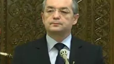 Emil Boc: USL să lase deoparte ipocrizia și să participe la lucrările privind revizuirea Constituției