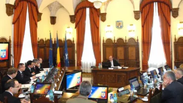 CSAT a decis în ședință limitarea recrutării polițiștilor din sursă externă