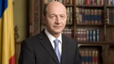 Traian Băsescu: Maestrul Ion Lucian ne-a încântat cu farmecul său inegalabil pe scenă și în viața publică