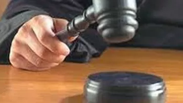 O ieșeancă cere despăgubiri de 1 milion de euro pentru 240 de zile de arest pe nedrept