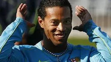 Incredibil: Ronaldinho a ratat cu poarta goală, de la 9 metri (VIDEO)